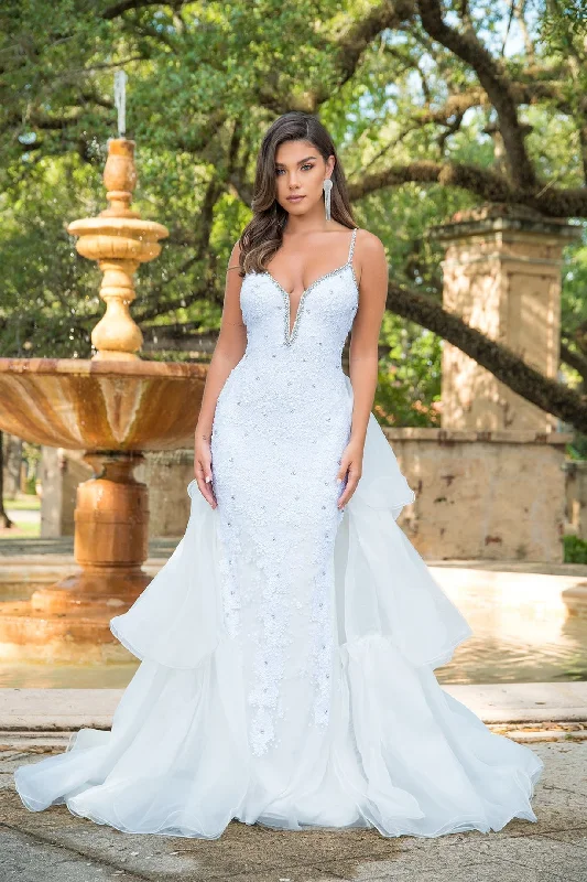 Halter Neck Women Dress to Show Off the Shoulders and Neckline Halter Neck Women Dress to Show Off the Shoulders and Neckline Ava Presley 38813