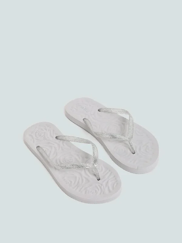 LUNA BLU Shiny Strap Grey Flip Flop